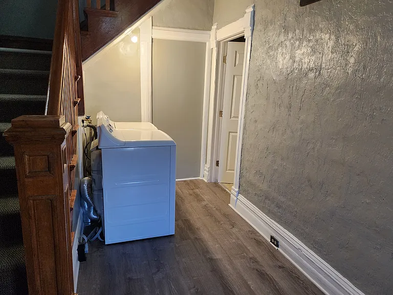1042 N Clarkson St #1 — Photo 17