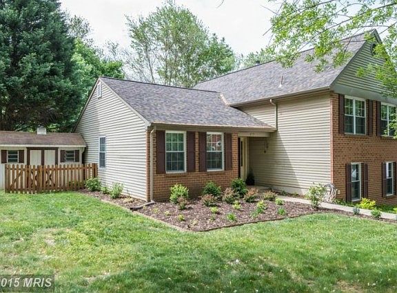 2nd image of 275 Kings College Ct