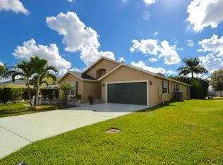 9021 SW Chevy Cir, Stuart, FL 34997