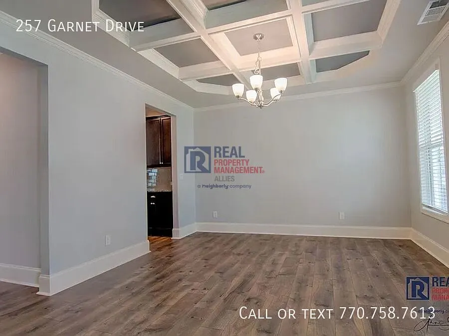 Wildbrooke Subdivision Luxury Home — Photo 3