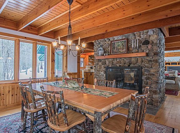 2nd image of 98 Cove Way