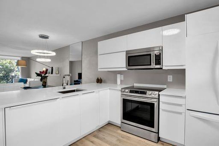 3503 Oaks Way #303, photo 4