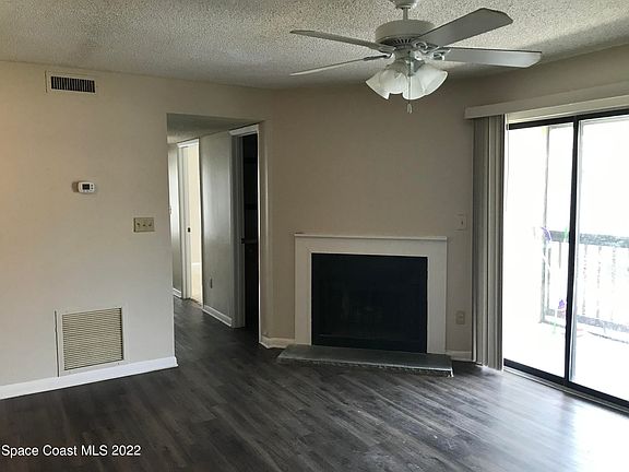 2nd image of 3535 Sable Palm Ln Unit M