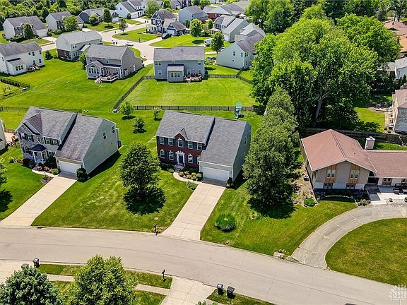 3rd image of 156 Southbrook Dr