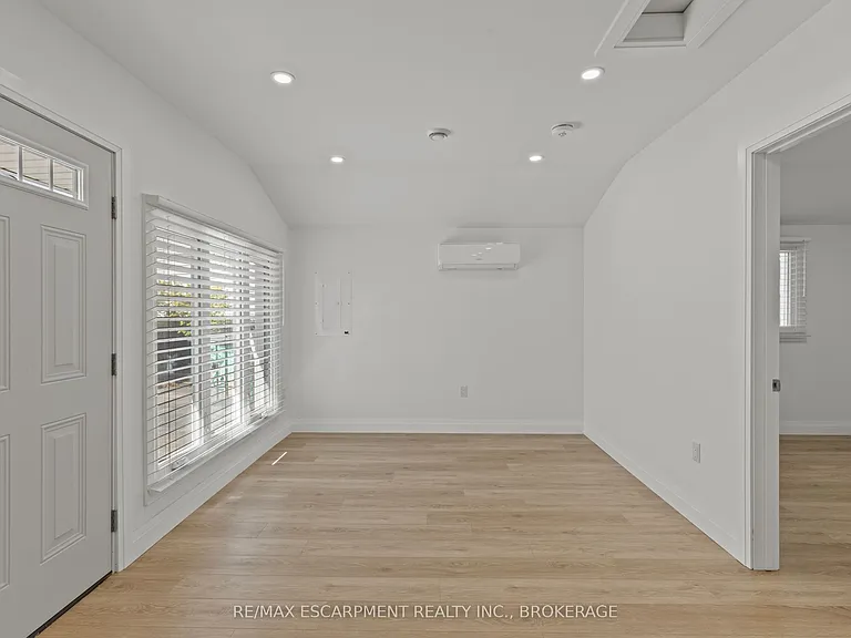 362 Gatfield Ave #2 — Photo 9
