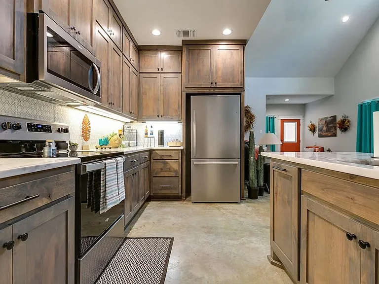 2307 W Beauregard Ave #B — Photo 7