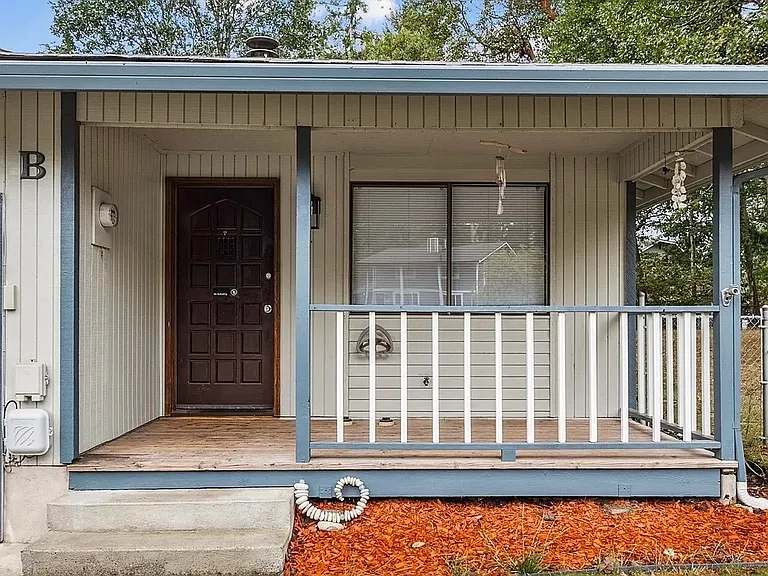 9133 Tolo Ct NE #B — Photo 2