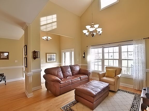 4th image of 243 Ashland Oaks Dr