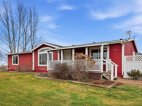 3rd image of 3013 E Watt Rd