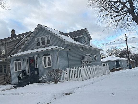 2nd image of 7738 W 65th Pl