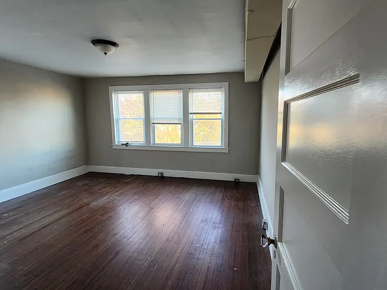 720 W Maple Ave #728B — Photo 5