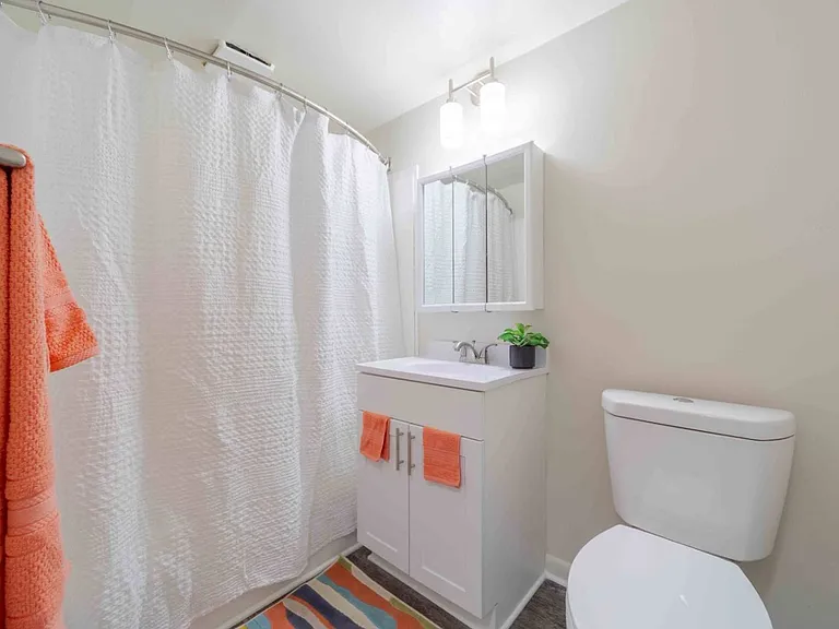Ridgeview Apartment Homes — Photo 14