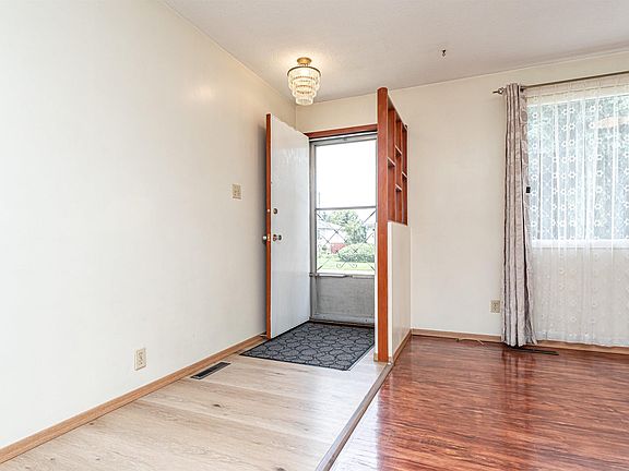 4th image of 4812 105b St NW