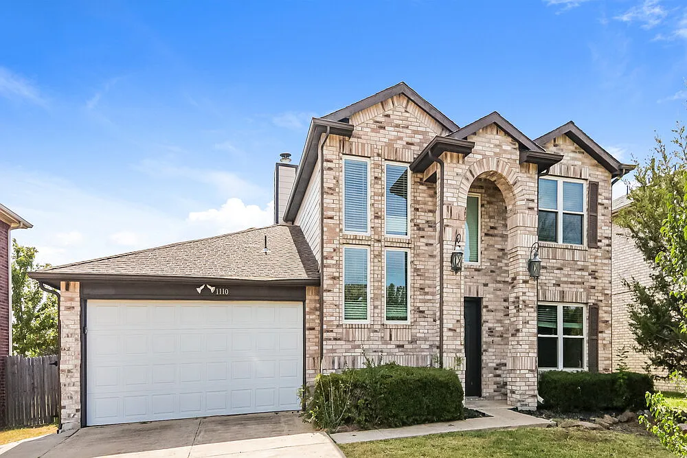 4 bed, 2.5 bath, 2544 sqft, $2,275 — Photo 4