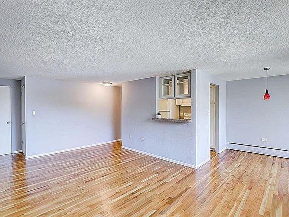 5th image of 830 E 11th Ave APT 205