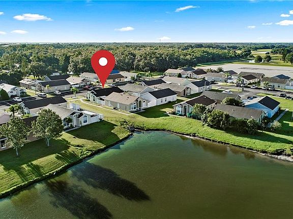 4th image of 2395 Harbor Town Dr