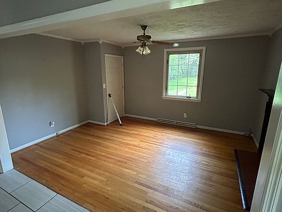 2nd image of 1215 Heath Ave #1