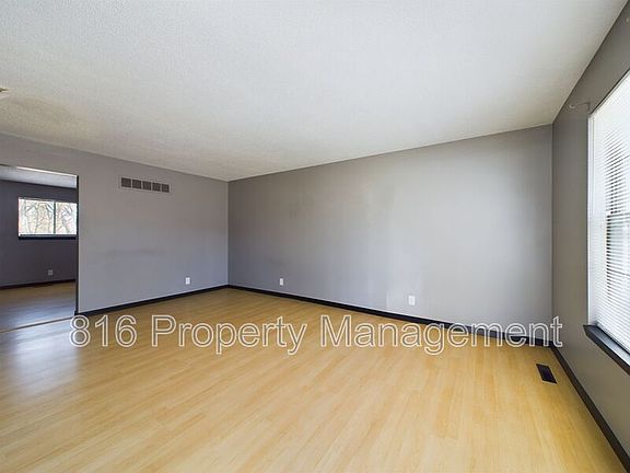 3rd image of 2713-2715 N 48th Ter