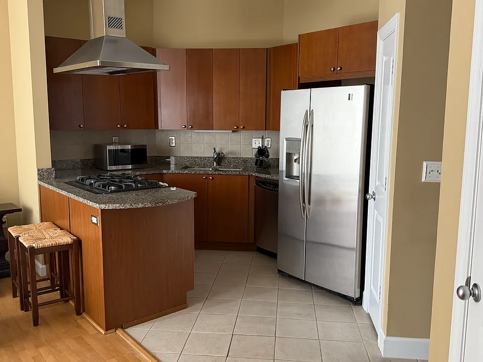2626 Peachtree Rd NW #1006