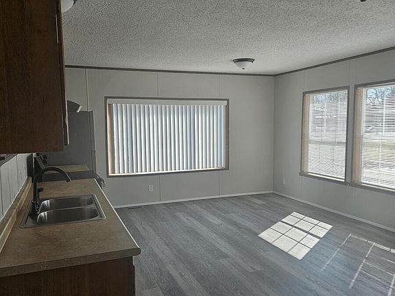 3rd image of 2737 W Washington Ctr #304