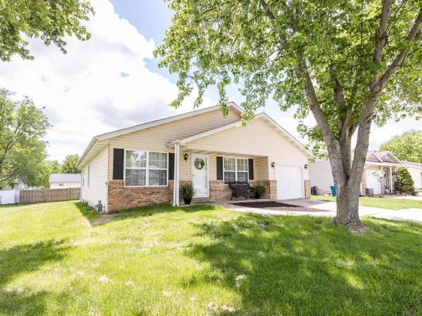 30 Northview Dr, Highland, IL 62249