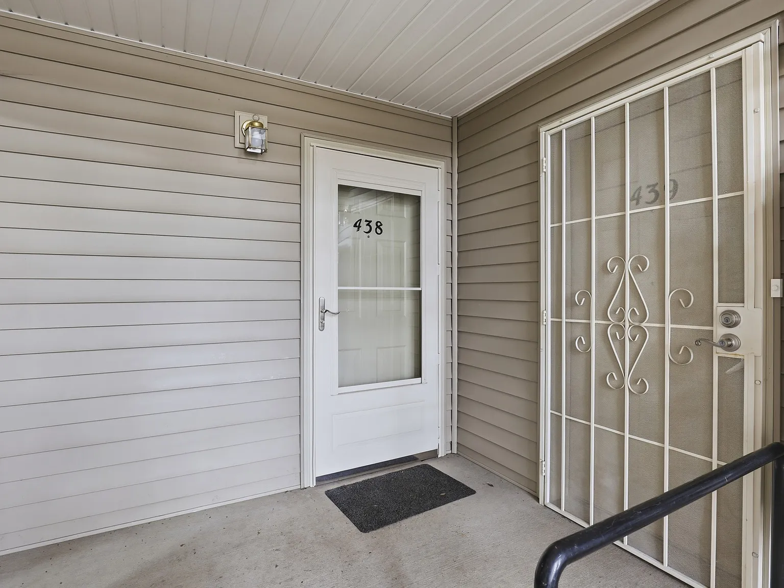 3 bed, 1145 sqft, $2,020 — Photo 3