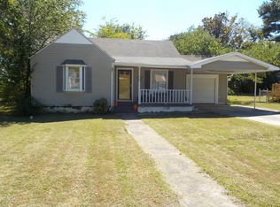 909 McKellar Dr, Tullahoma, TN 37388
