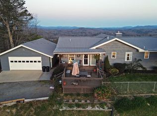 718 Willscott Mountain Dr, Murphy, NC 28906