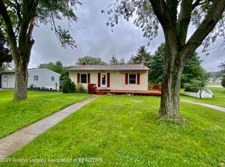 222 Dawn Ct, Potterville, MI 48876