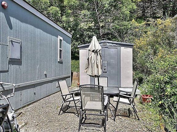 3rd image of 73 Shoal Dr