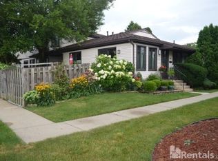 3076 Roundtree Blvd, Ypsilanti, MI 48197
