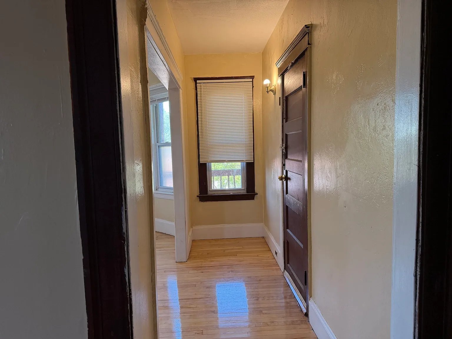 3 bed, 1.5 bath, 1200 sqft, $2,000 — Photo 4