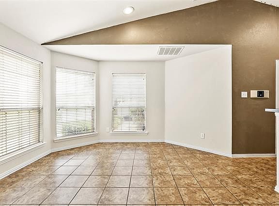 5th image of 3160 Hollow Valley Dr