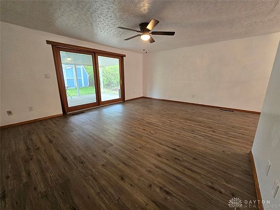 4th image of 6823 Hubbard Dr