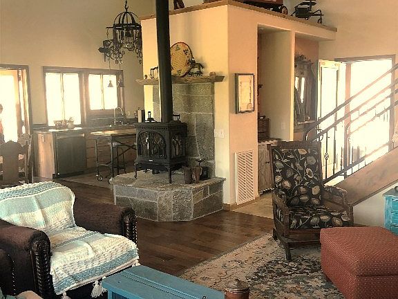 4th image of 134 Heppner Ln
