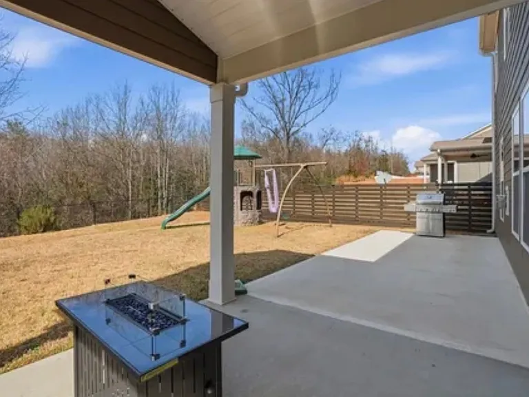 Pelham Glen Way — Photo 28