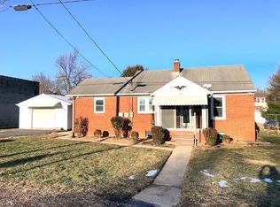325 Dinwiddie Ave, Waynesboro, VA 22980
