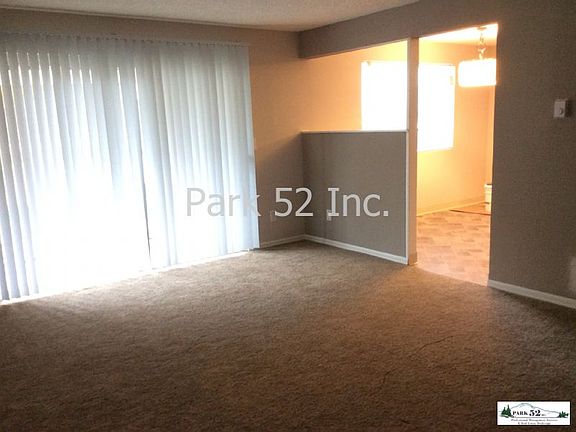 4th image of 230 S 80th St APT 06