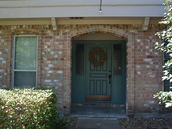 3rd image of 3007 Kenross St