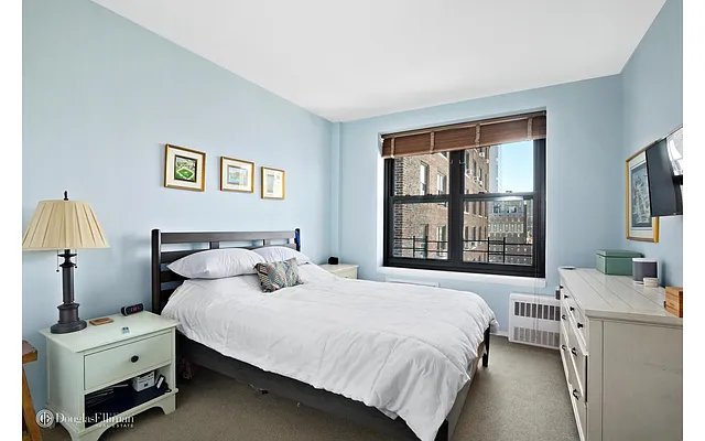 Sold by Douglas Elliman | media 14