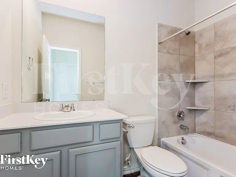 12543 Highgrove Springs Dr — Photo 16