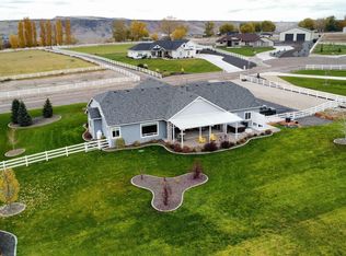 141 Twilight Trl, Marsing, ID 83639