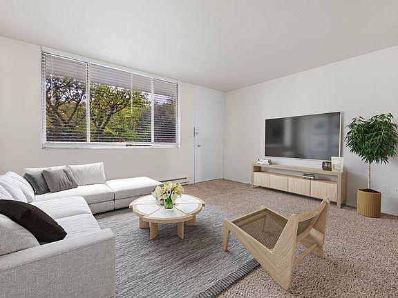 5th image of 1415 NE 52nd St APT 106