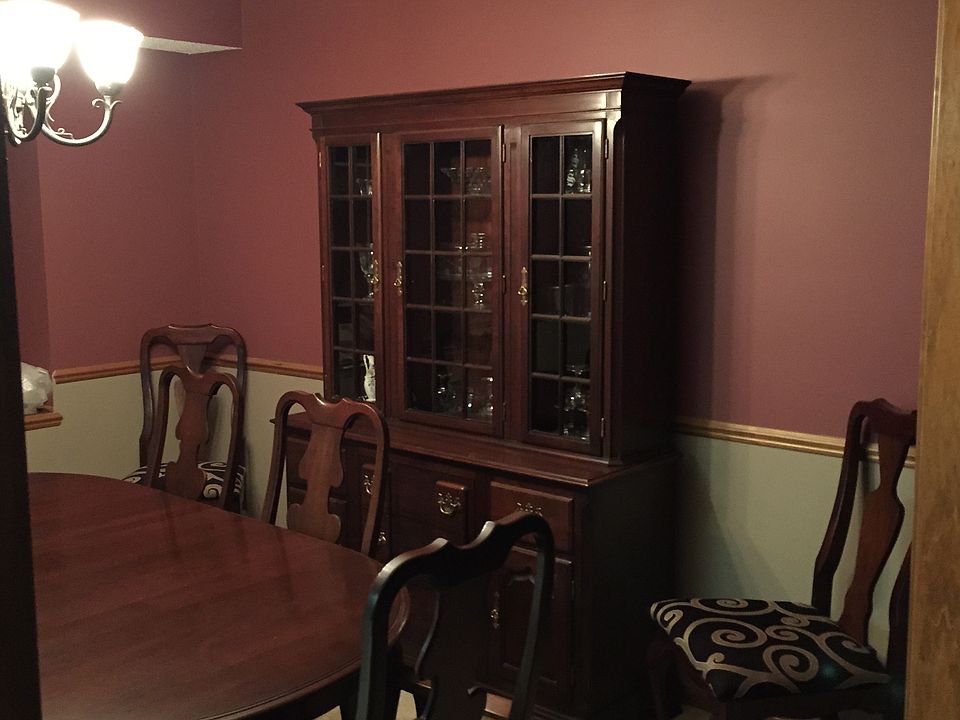 2nd image of 212 Blue Cliff Pl