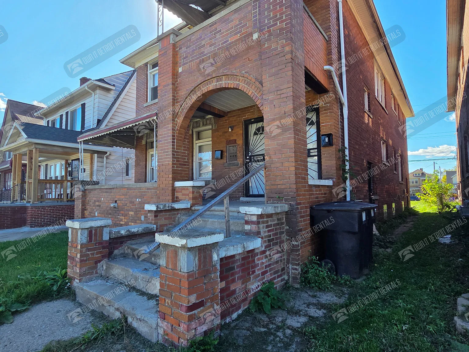 Lower Unit Multi Family 3 Bed 1 Bath — Photo 2