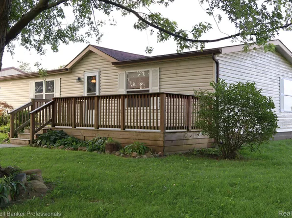 8523 Turner Rd, Imlay City, MI 48444