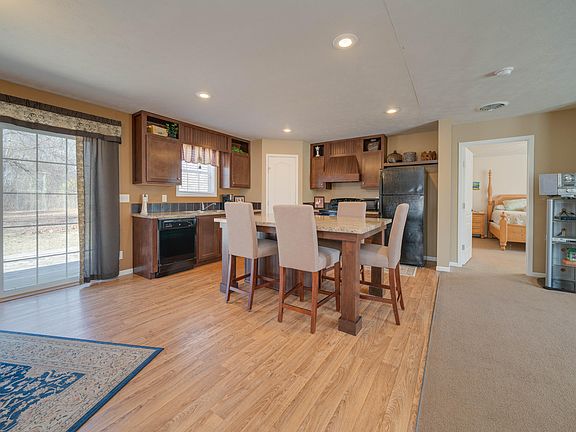 4th image of 50432 County Road 388