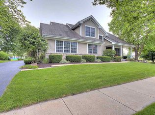 12209 Paisley Dr, Loves Park, IL 61111