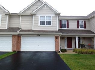 2126 Pembridge Dr, Lake In The Hills, IL 60156