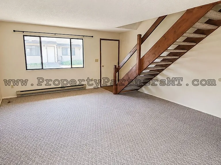 209 S 15th Ave — Photo 3